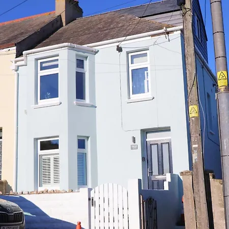 Holiday home Townhouse, Close To Harbour With Sea Views *